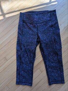 Lululemon Speed Up Crop 17" *Night View Multi - Size 6